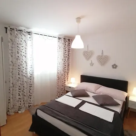 Andrea Apartment